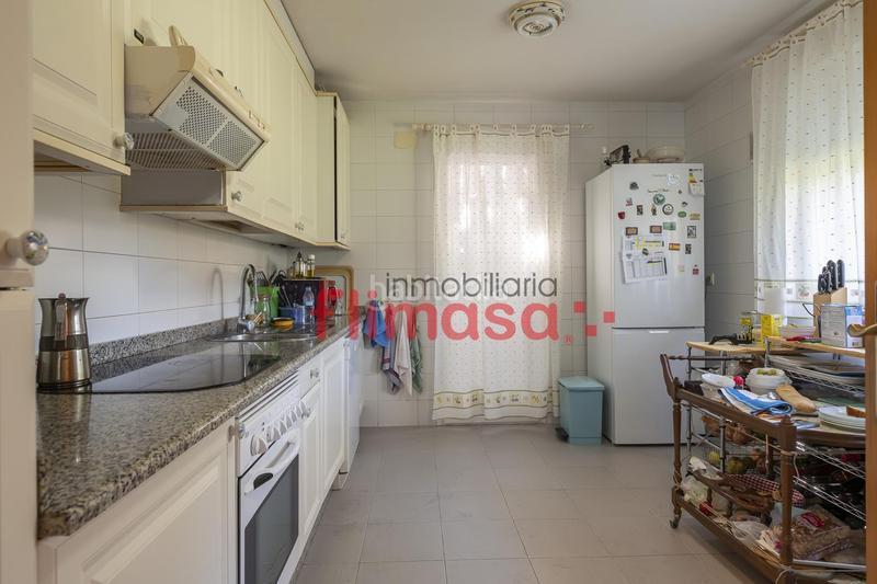 Foto 4e3048b1-8f2a-479d-bec0-6ce3353c52da. Casa pareada en El Bosque Villaviciosa de Odón