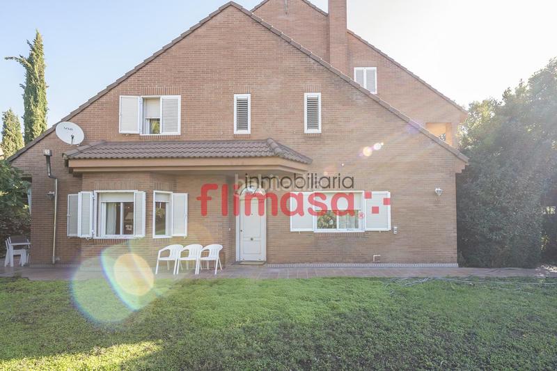 Foto ee752a05-e104-4741-a481-0b87a1fd10fc. Casa pareada en El Bosque Villaviciosa de Odón