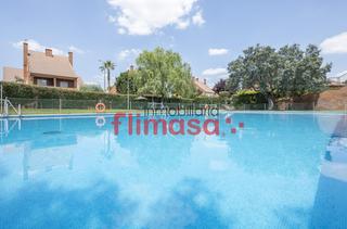 Casa aparellada a El Bosque