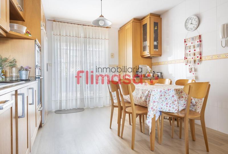 Foto 53ccc7d0-9a3d-4d7e-95ce-5c04e2e7b7f1. Casa aparellada amb calefacció a Centro Villaviciosa de Odón
