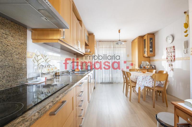 Foto d56f332f-9419-4ee9-9b01-dddfa2311b6d. Casa aparellada amb calefacció a Centro Villaviciosa de Odón