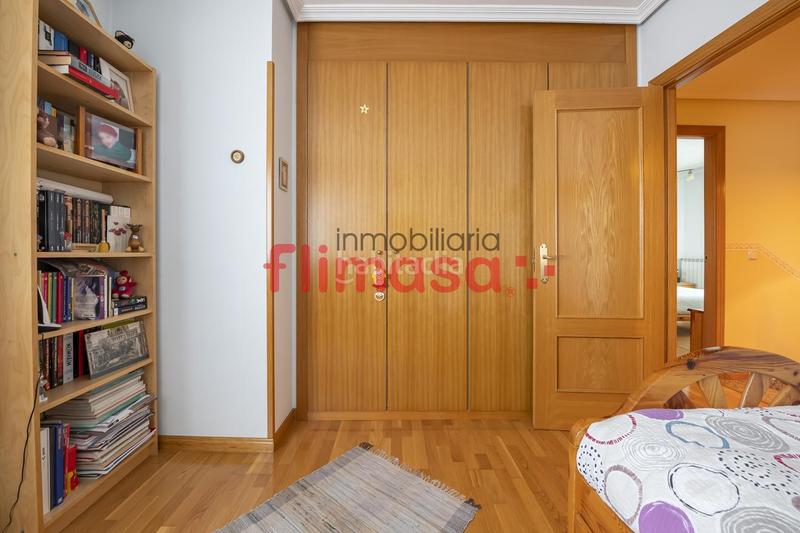 Foto 8e917bf7-fd3e-4a8d-938b-3ddb8f515c12. Casa bifamiliare con riscaldamento in Centro Villaviciosa de Odón