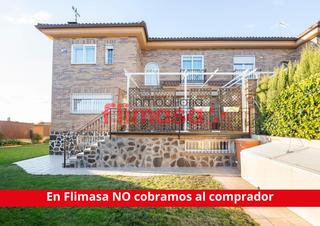 Casa aparellada a Centro