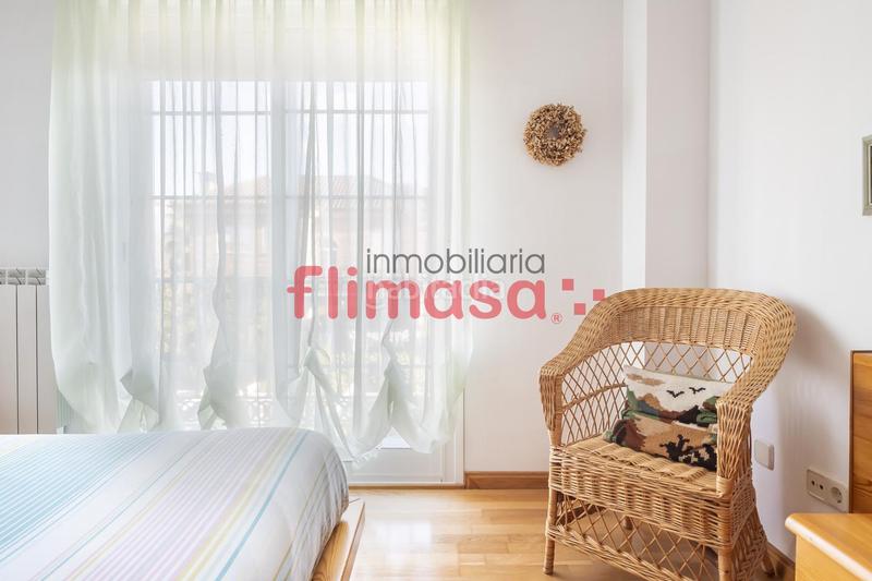 Foto e97a3863-10b9-4210-83a0-e6e68ef72f91. Maison jumelée avec chauffage dans Centro Villaviciosa de Odón