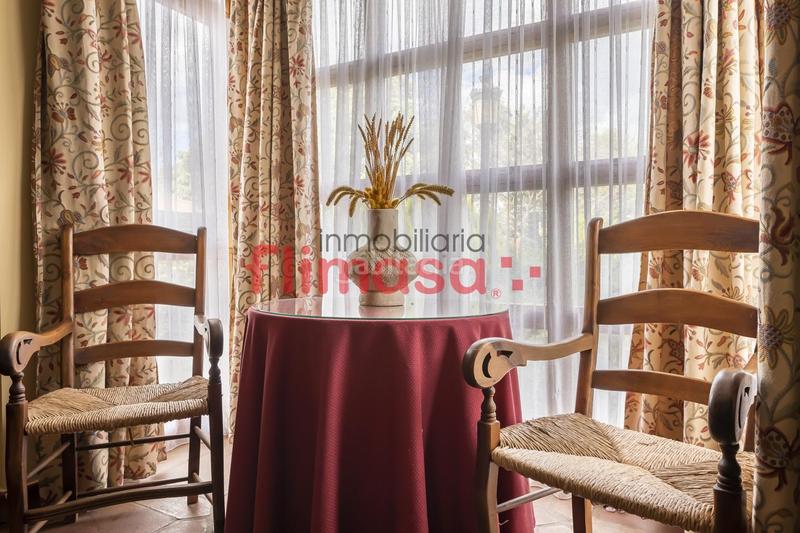 Foto 819f4328-2d31-48de-815d-62c062a13873. Haus mit heizung pool in El Bosque Villaviciosa de Odón