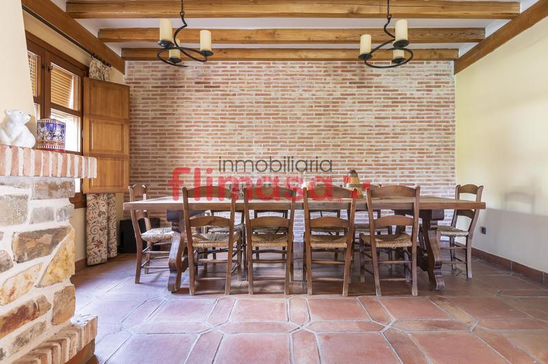 Foto 4b220c88-8d02-4733-b372-69f8032550d9. House with heating pool in El Bosque Villaviciosa de Odón