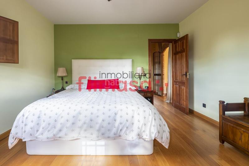 Foto caa9aa53-352b-4e0e-a26c-a70587605cc8. House with heating pool in El Bosque Villaviciosa de Odón