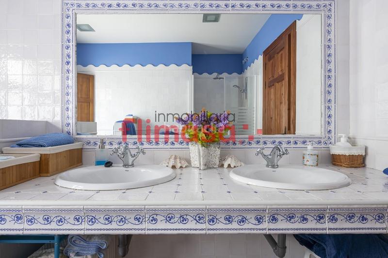 Foto ef8494a9-bf9c-44a6-abb1-f1bdaea9feaa. House with heating pool in El Bosque Villaviciosa de Odón