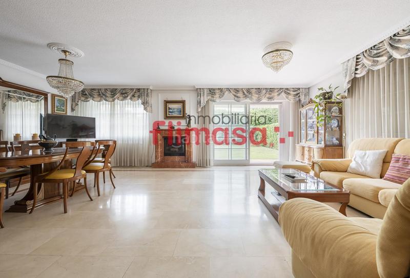 Foto cb867e62-06c8-4ea1-8ff2-c45a0502c5b2. Casa adossada a Castillo-Campodón Villaviciosa de Odón