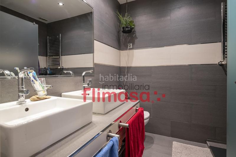 Foto 944eada1-cea1-405d-8fe1-02e8e2c8d7af. Casa a schiera con piscina in Centro Villaviciosa de Odón
