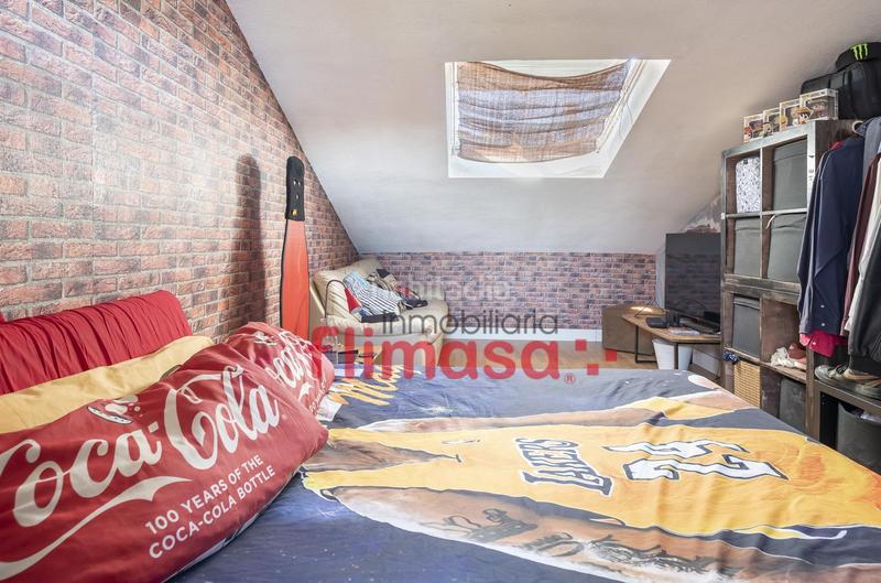 Foto b4abbd55-1d40-4d47-b4f4-2c2e9ca8a1ce. Casa a schiera con piscina in Centro Villaviciosa de Odón