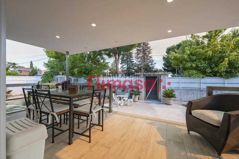 Foto f48b4a5a-d1d1-416d-bfd9-3706a76d7266. Casa con piscina in Castillo-Campodón Villaviciosa de Odón