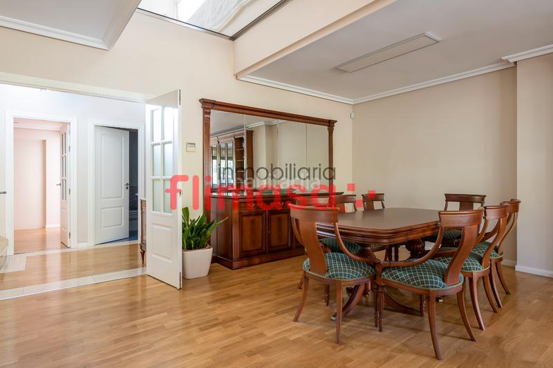 Foto 10af0f5c-a191-4c4f-b1fc-ae5791c86510. Doppelhaus mit heizung parking pool in Castillo-Campodón Villaviciosa de Odón