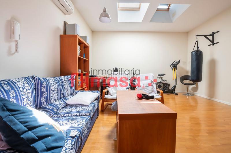 Foto 2ba37366-9b76-4636-a424-abfa804e87f3. Doppelhaus mit heizung parking pool in Castillo-Campodón Villaviciosa de Odón