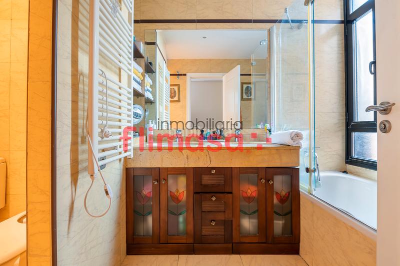 Foto 5a62f518-6438-4442-a3d3-58b120459dc1. Doppelhaus mit heizung parking pool in Castillo-Campodón Villaviciosa de Odón