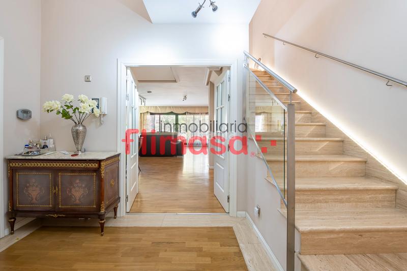 Foto a1880136-de31-429b-a970-f060124bc58a. Doppelhaus mit heizung parking pool in Castillo-Campodón Villaviciosa de Odón