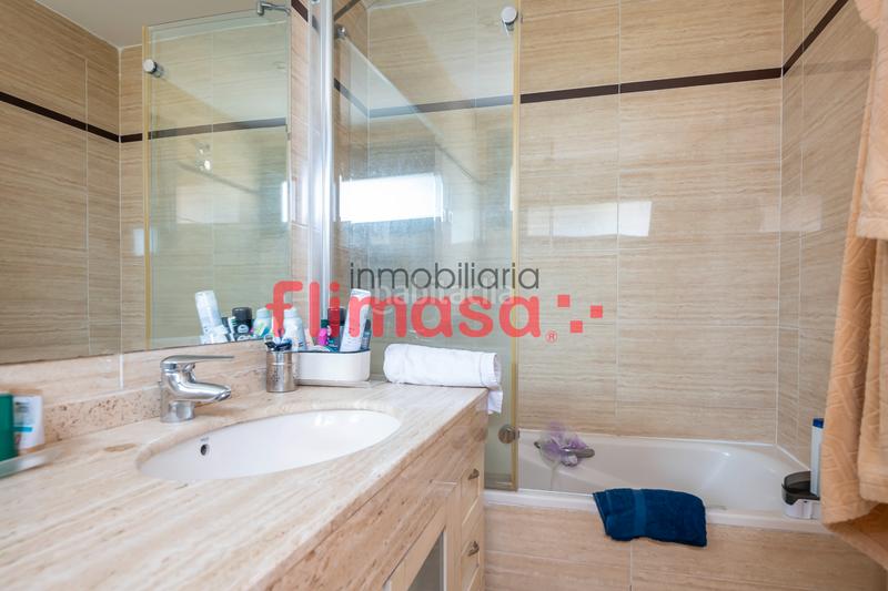 Foto eab69774-2380-4c56-9328-95ac6cded902. Doppelhaus mit heizung parking pool in Castillo-Campodón Villaviciosa de Odón