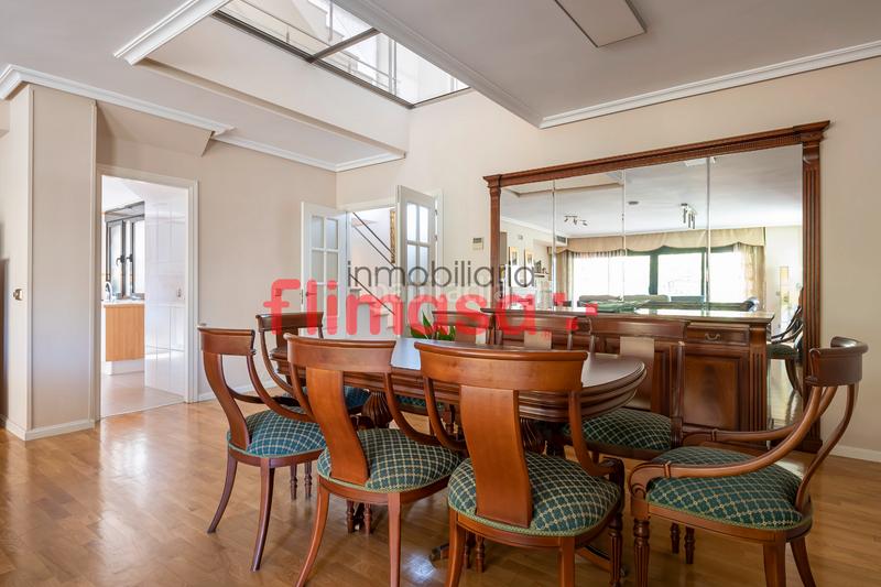 Foto fee777dc-c3cf-4f09-a284-bfdddd30ff2a. Doppelhaus mit heizung parking pool in Castillo-Campodón Villaviciosa de Odón