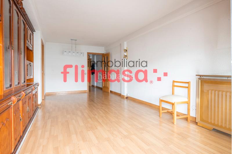 Foto d24491a1-f21f-4c31-a975-07700423f60a. Pis a calle porto colón 6 a Parque Lisboa-La Paz Alcorcón