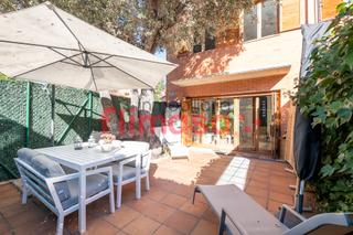 Reihenhaus  Calle llobregat 3. En flimasa no cobramos al comprador
