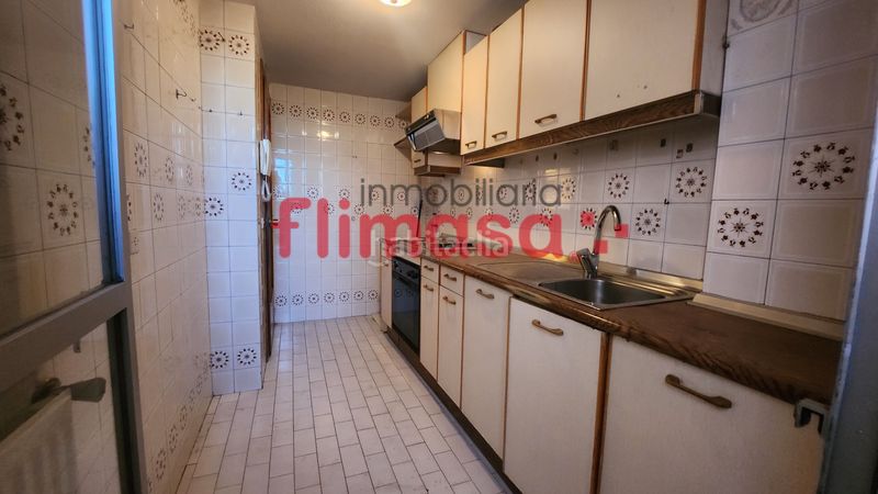 Foto 48b24bd3-93ed-4068-a01b-0960e4066abe. Pis amb aparcament a Acacias Madrid