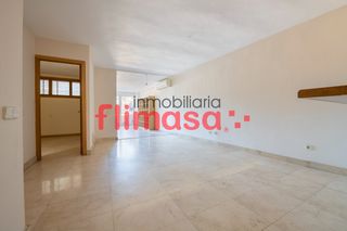 Apartment  Calle guadiana 115. Piso de 3 dormitorios en bosque-golf