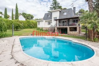 Chalet in El Bosque. Chalet independiente el bosque