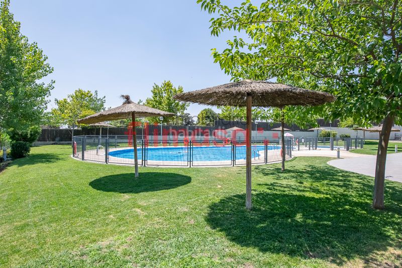 Foto a297f017-2b76-4a27-9ada-243ecafc0f4a. Pis amb calefacció aparcament piscina a Valenoso Boadilla del Monte