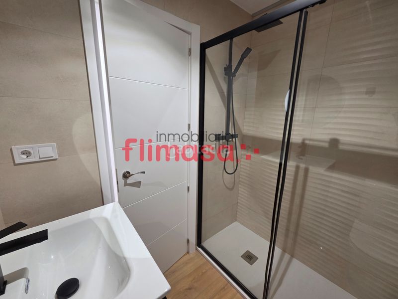 Foto 4bb97a0f-e2b5-4639-9a49-e2b8e5fd519e. Apartament amb calefacció aparcament piscina a Norte-Universidad Móstoles