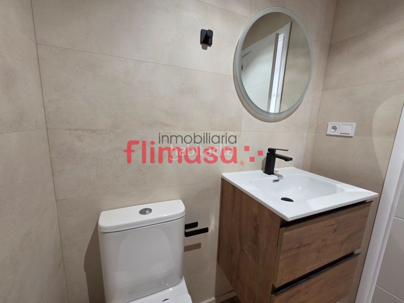 Foto d5303d3f-93dd-40e1-9136-67b7a5929972. Apartament amb calefacció aparcament piscina a Norte-Universidad Móstoles