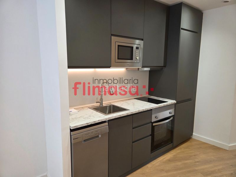 Foto da5c2061-d363-4392-9fb6-9c1e4b325fb8. Apartament amb calefacció aparcament piscina a Norte-Universidad Móstoles