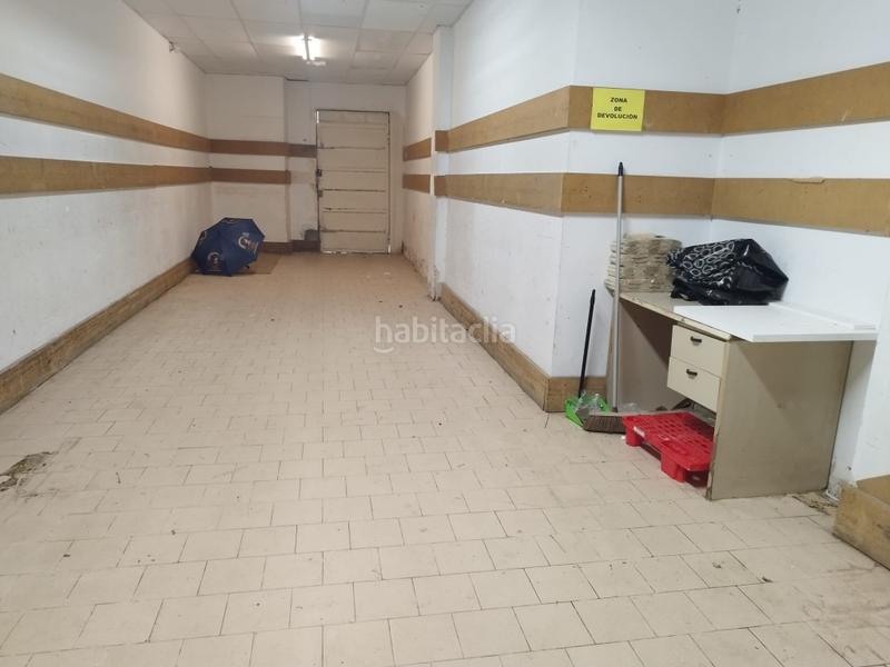 Foto a73952f0-7387-4917-8f86-b6dfbc18aac0. Alquiler local comercial gran local junto al centro!!! en Benicarló