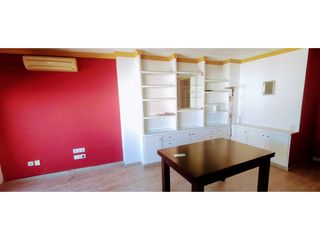 Flat  Calle saragossa. Bonito piso 3 hab ascensor!!
