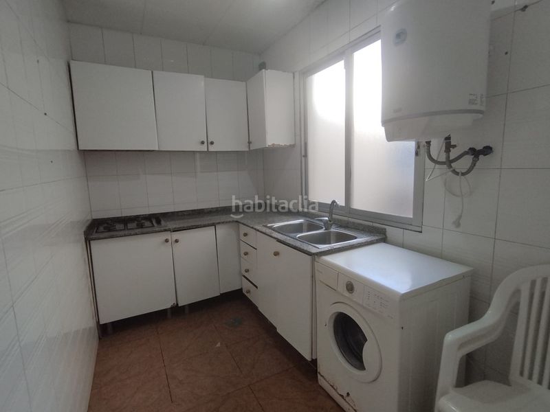 Foto c2a5eee6-a49d-4e59-955f-7c6d1c0e78c4. Edificio  a reformar!!! en Pueblo Benicarló