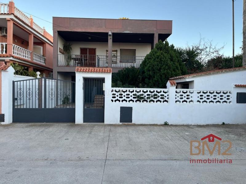 Foto cfc7ff1f-f314-4f8b-88c1-41f48e3fe8fa. Xalet amb aparcament a Pueblo Benicarló