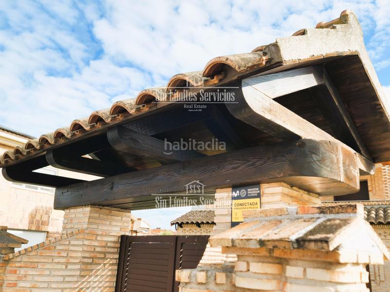 Foto ff9f2faf-a347-48e0-8c89-19662d20dde0. Casa expectacular chalet de obra nueva terminado o sin terminar en Griñón