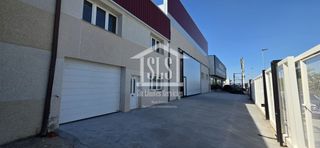 Location Bâtiment à usage industriel à Garcia lorca 36. Disponible  edificio industrial y logístico keyready de 2.500 m