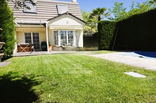 Haus in Señorío de Illescas. Chalet pareado con piscina en el señoria de illescas