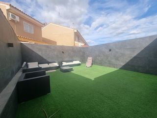 Casa in Torrejón de la Calzada. Chalet exclusivo con diseño único y calidades de lujo en el casc
