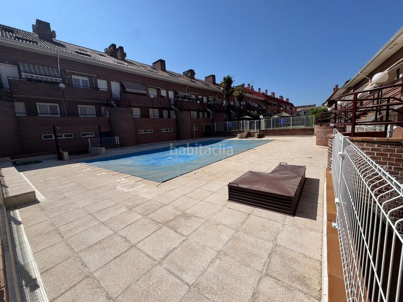 Foto 1a96d98f-e4a6-4f23-b974-25ec79da3db8. Dúplex amb calefacció aparcament piscina a Sevilla la Nueva