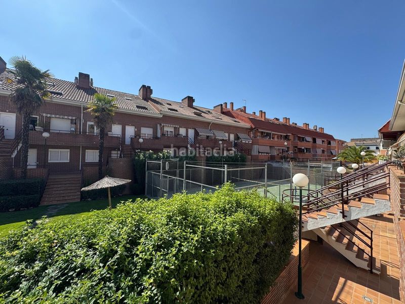 Foto 4a210782-c371-4af7-a07d-44a37326b2e8. Dúplex amb calefacció aparcament piscina a Sevilla la Nueva