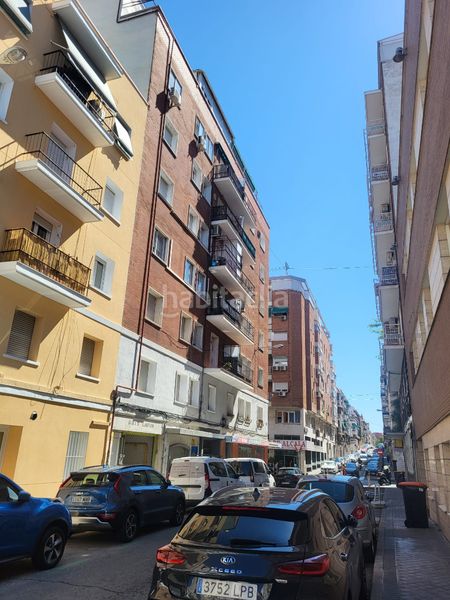 Foto f4391e07-00eb-459c-83dd-c8616ad59e79. Piso en Concepción Madrid
