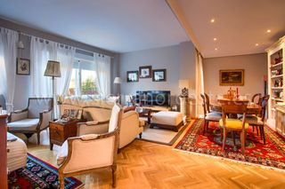 Duplex  Calle isaac albniz. Piso dplex con altura de primero en majadahonda.