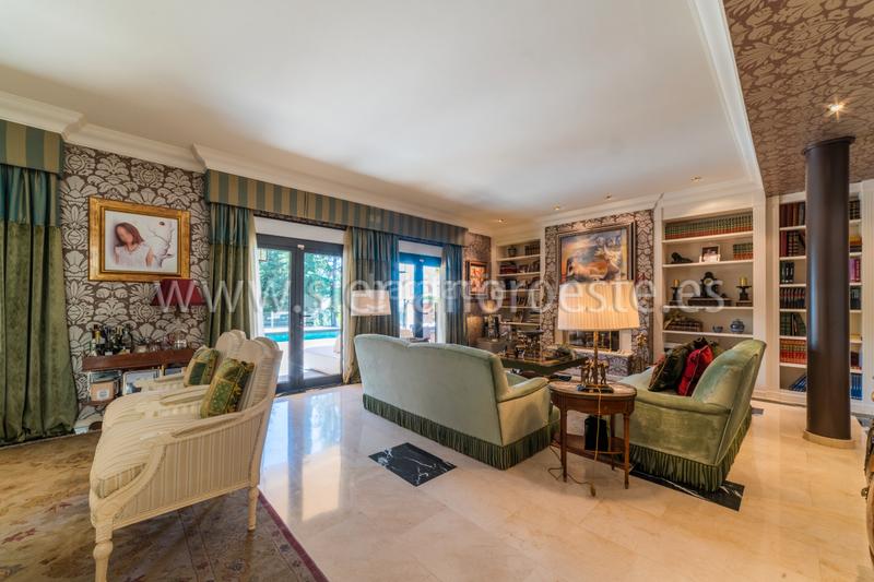 Foto 11148722-a5e8-4399-8541-3fde3f379ed8. Chalet with fireplace heating parking pool in La Berzosilla Torrelodones