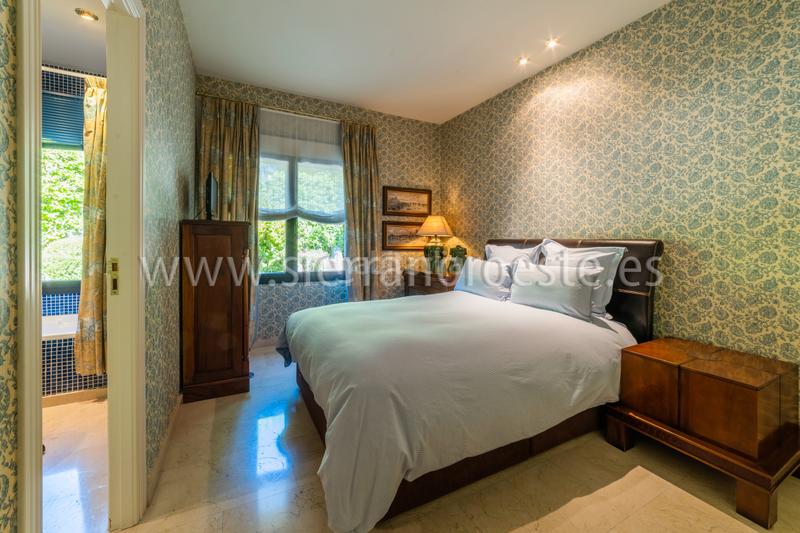 Foto 19d3b775-3c8e-4fd8-ba59-05398fba5833. Chalet with fireplace heating parking pool in La Berzosilla Torrelodones