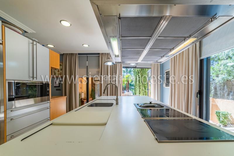 Foto 4f396376-d481-464d-9a1f-4b920ec76a0e. Chalet with fireplace heating parking pool in La Berzosilla Torrelodones