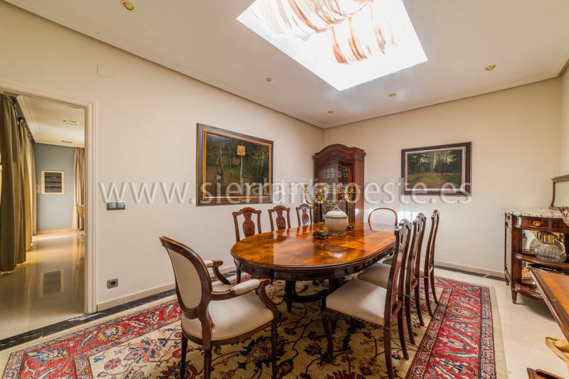 Foto 5869f865-3ad9-4c77-84fe-b353073b5221. Chalet with fireplace heating parking pool in La Berzosilla Torrelodones