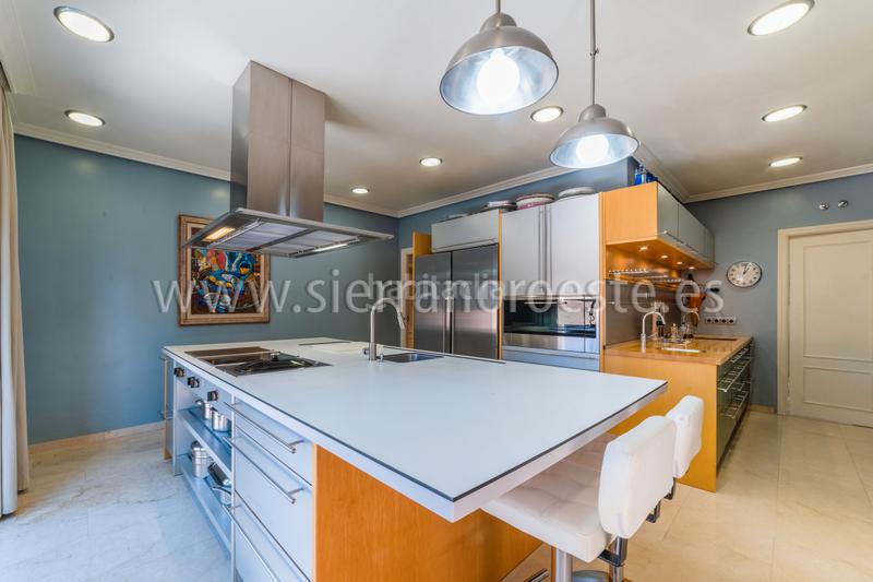 Foto e53ee5eb-2ef6-4b94-94e0-b576896afc7a. Chalet with fireplace heating parking pool in La Berzosilla Torrelodones