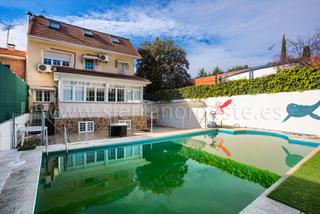Casa aparellada  N/a. Chalet pareado en venta cercano al corte inglés de pozuelo.