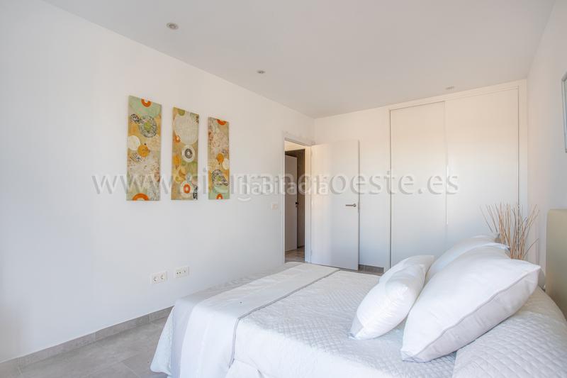 Foto 77b38038-6bd2-48a3-9245-b0365f77af52. Casa bifamiliare con riscaldamento parcheggio in Los Ángeles de San Rafael Espinar (El)